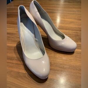 Aldo platform heeled pump, nude patent, sz 9.5, EUC, classic